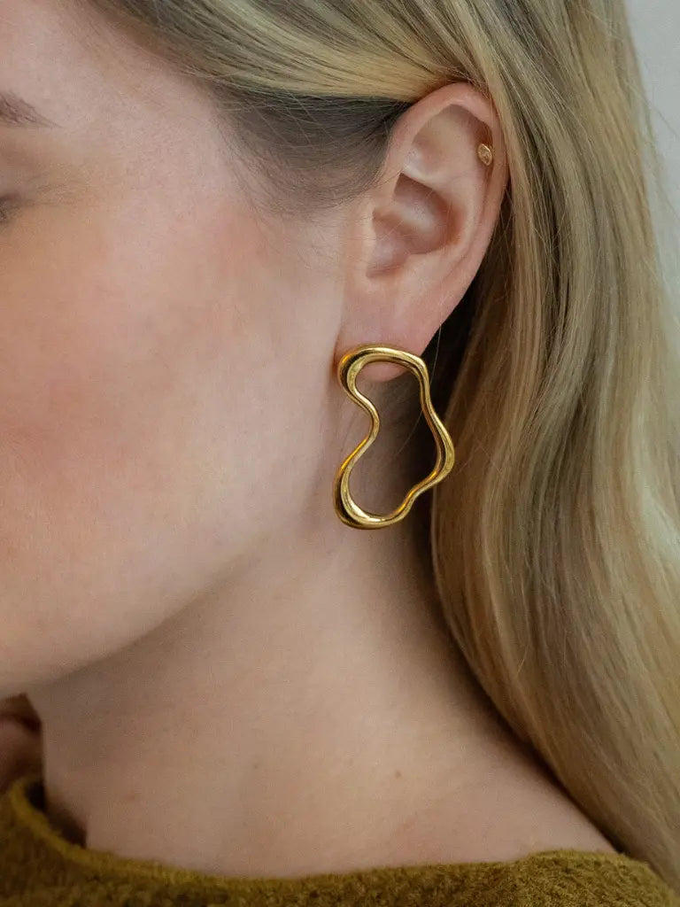 Fluid earrings