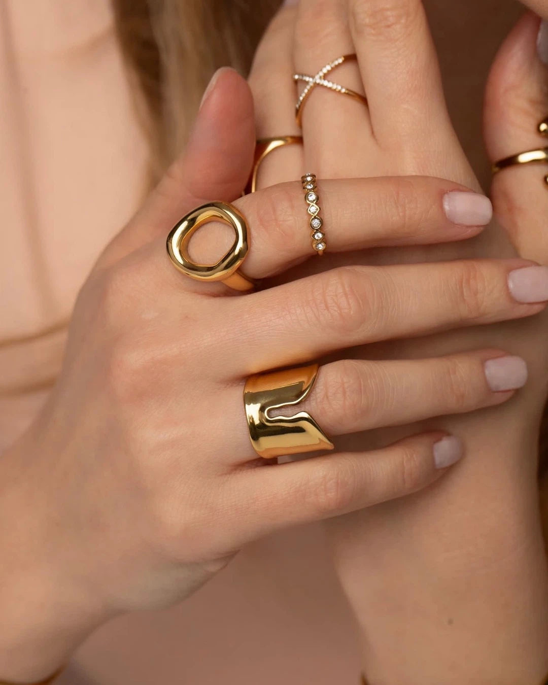 Solis Ring